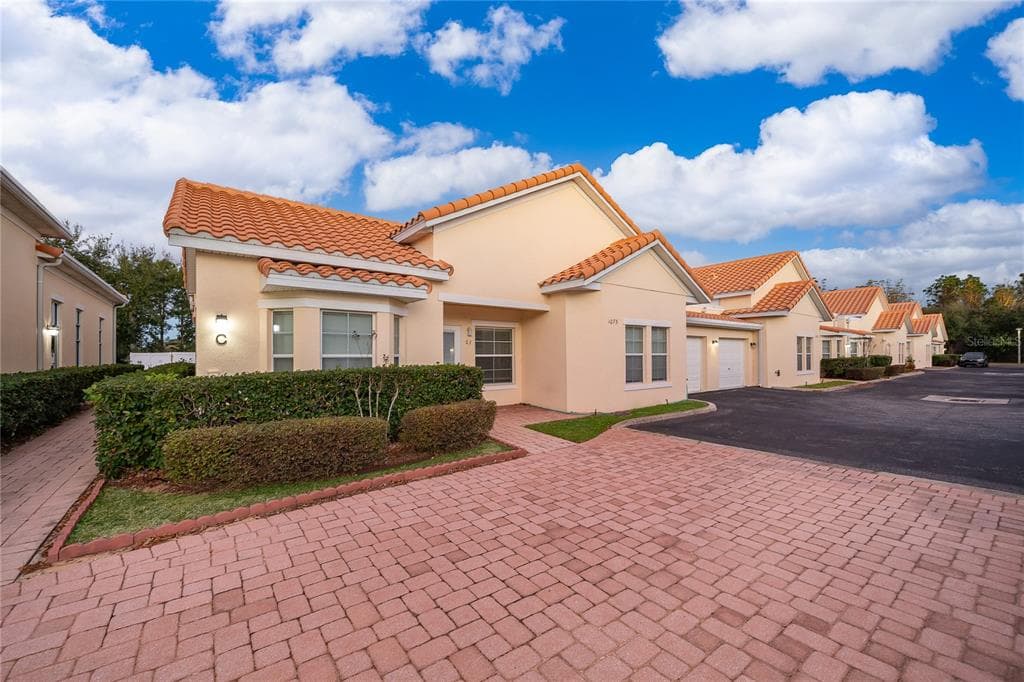 1075 DAVID WALKER DRIVE # C-1, TAVARES, FL 32778