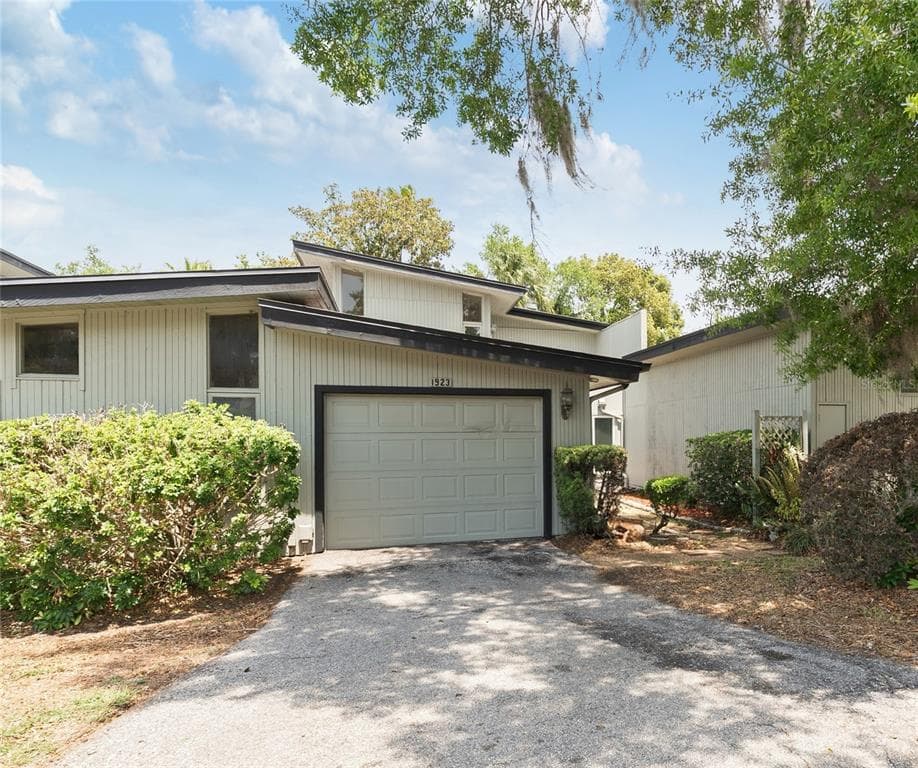 1923 LAKE ALDEN DRIVE # A, APOPKA, FL 32712