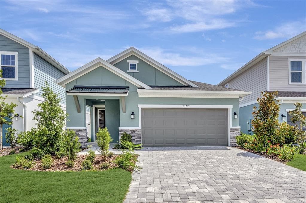31232 PENDLETON LANDING CIRCLE, WESLEY CHAPEL, FL 33545