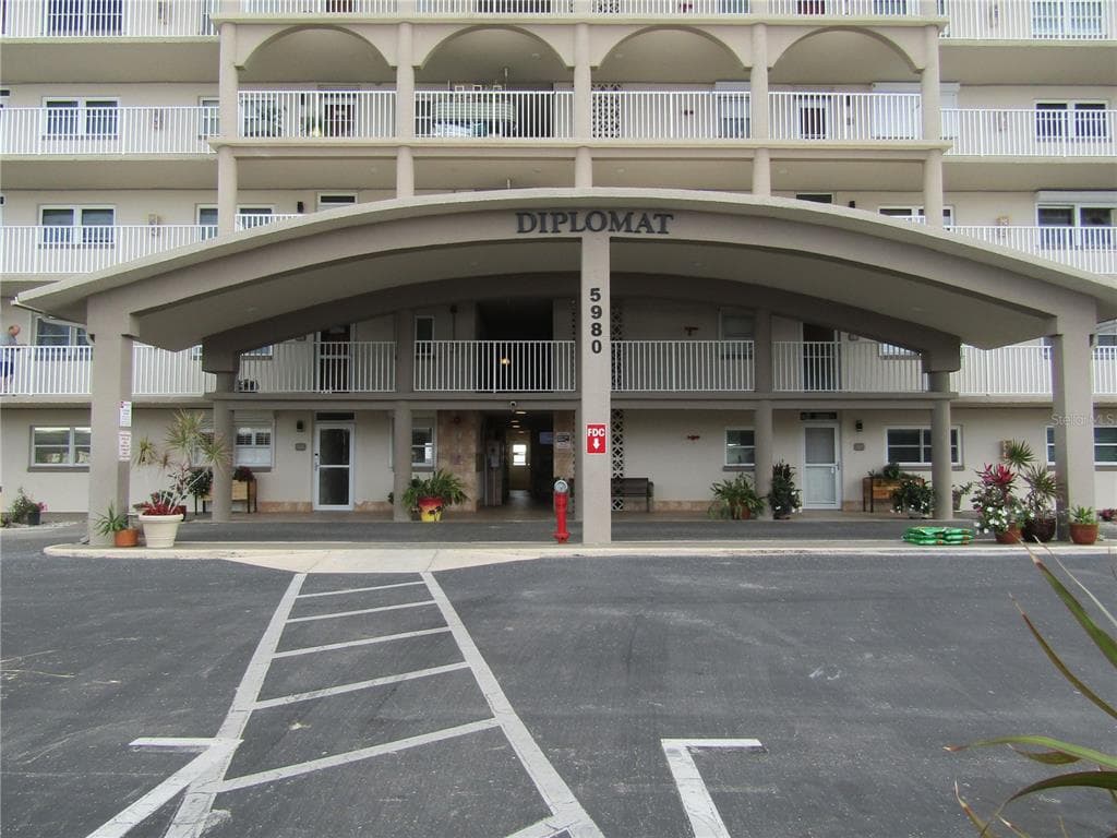 5980 SHORE BOULEVARD S # 901, GULFPORT, FL 33707