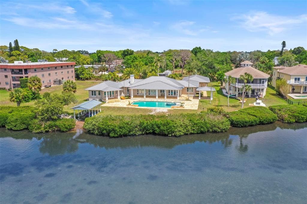 1721 GULF ROAD, TARPON SPRINGS, FL 34689