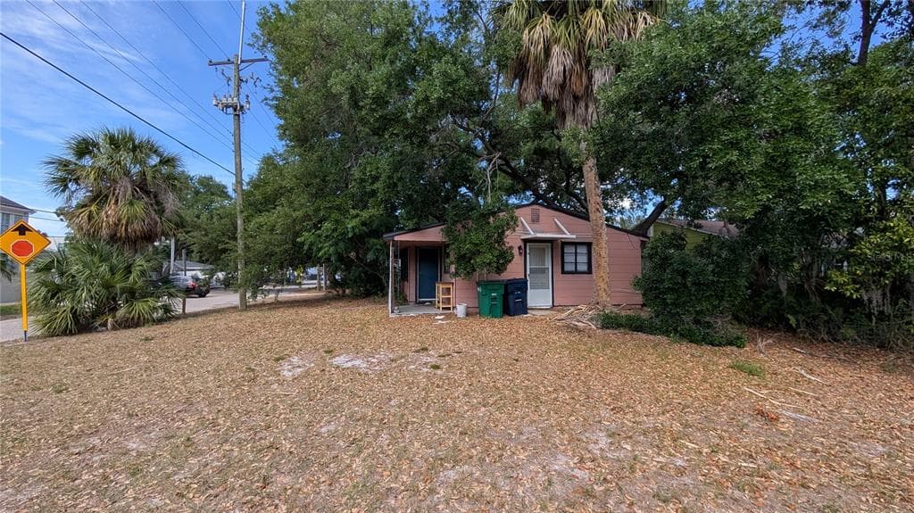 2801 W CLEVELAND STREET, TAMPA, FL 33609