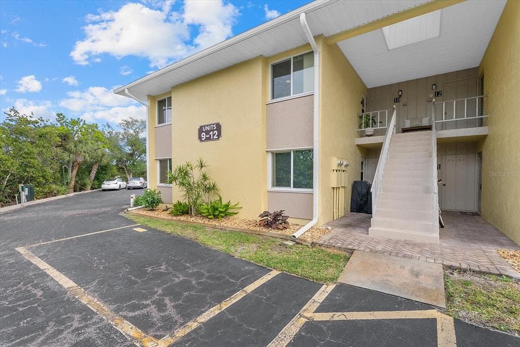 101 LOUELLA LANE # 10, NOKOMIS, FL 34275