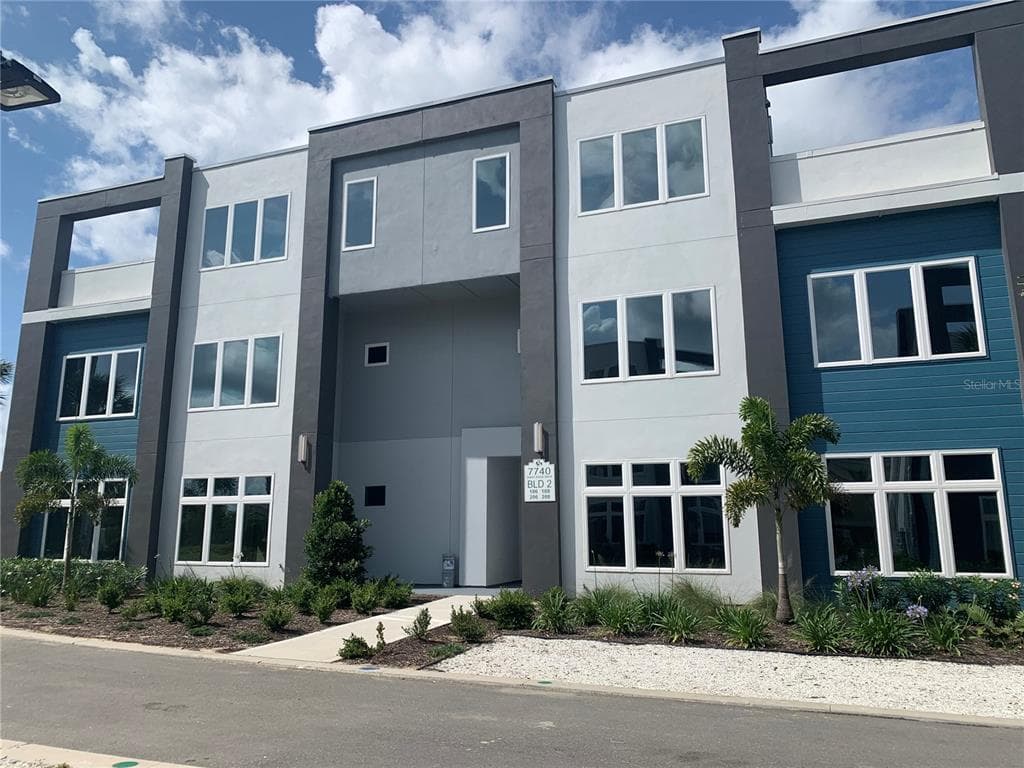 7770 SANDY RIDGE DRIVE # 210, REUNION, FL 34747