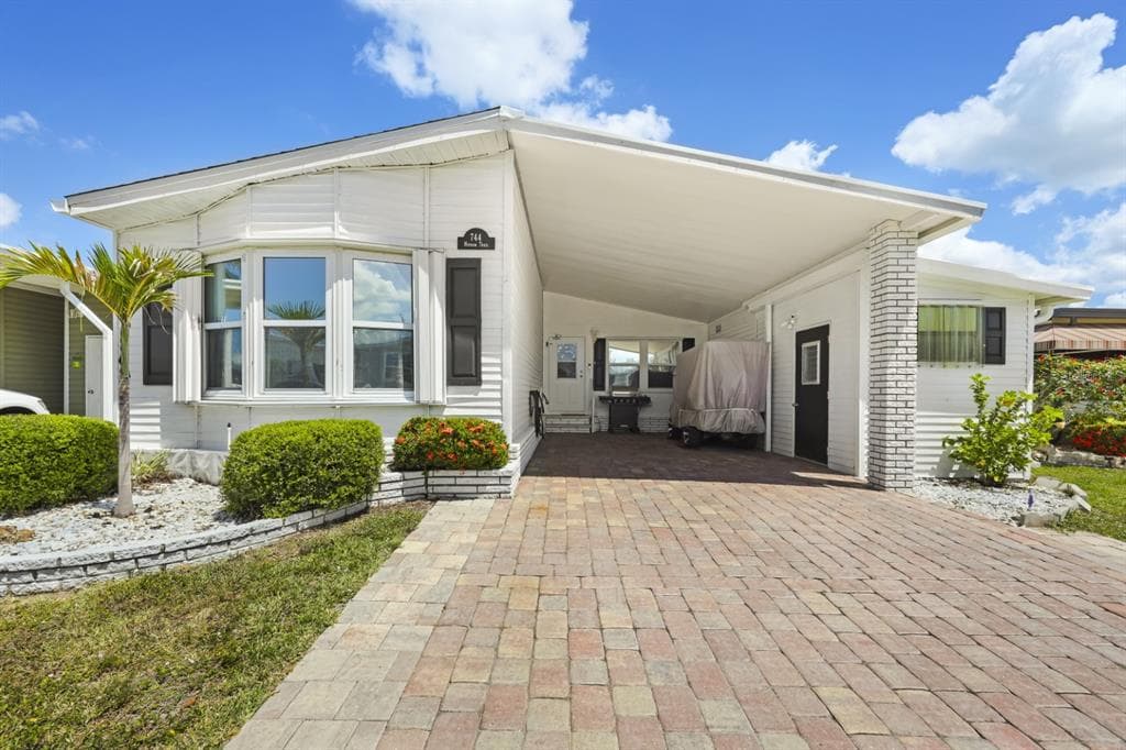 2100 KINGS HIGHWAY # 744, PORT CHARLOTTE, FL 33980
