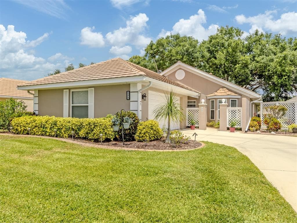525 CLUBSIDE CIRCLE # 53, VENICE, FL 34293
