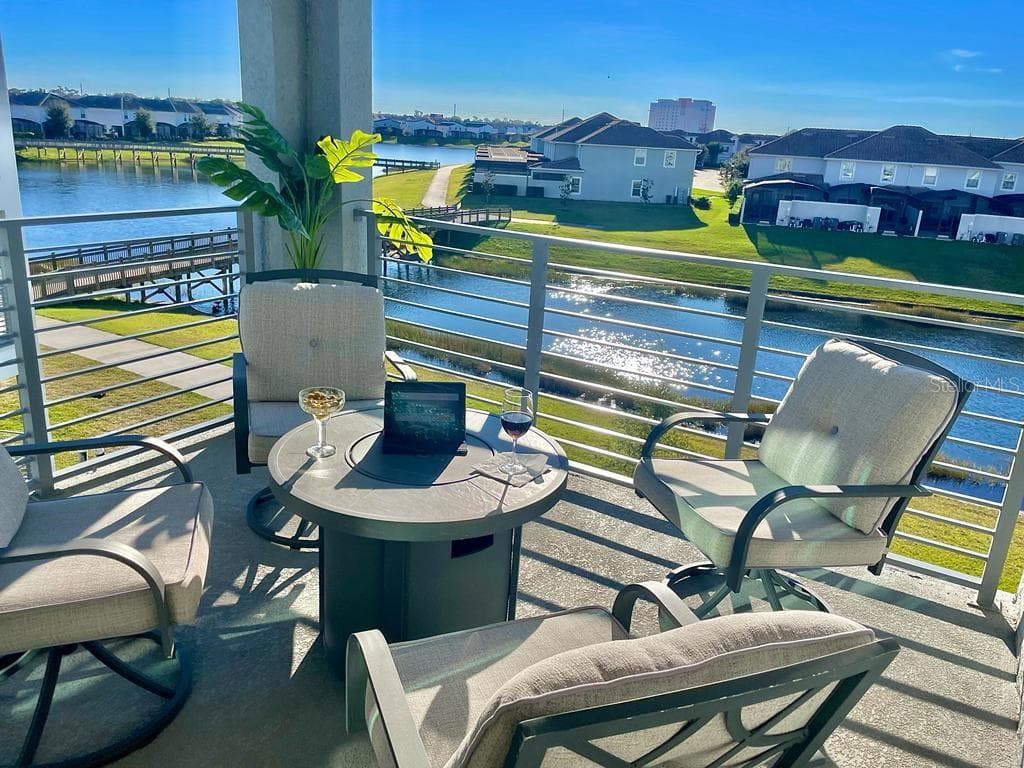 3121 PARADOX CIRCLE # 301, KISSIMMEE, FL 34746