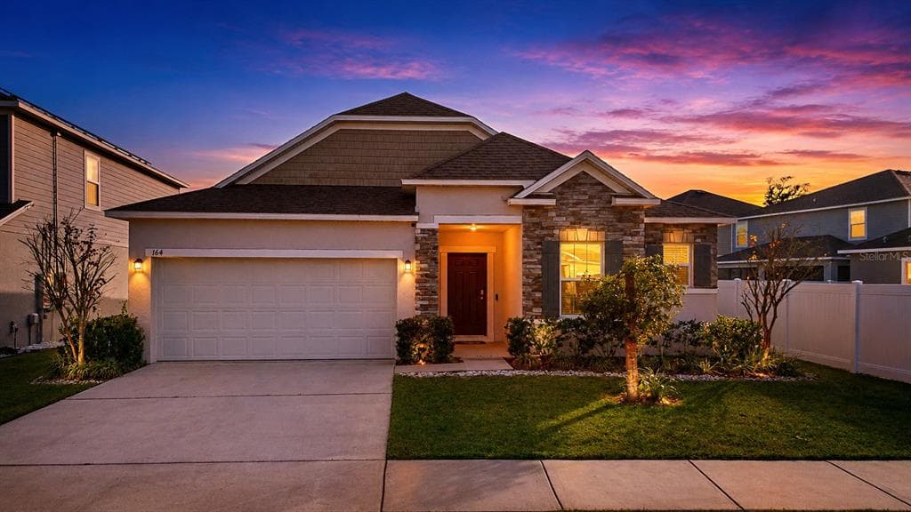 164 E FIESTA KEY LOOP, DELAND, FL 32720