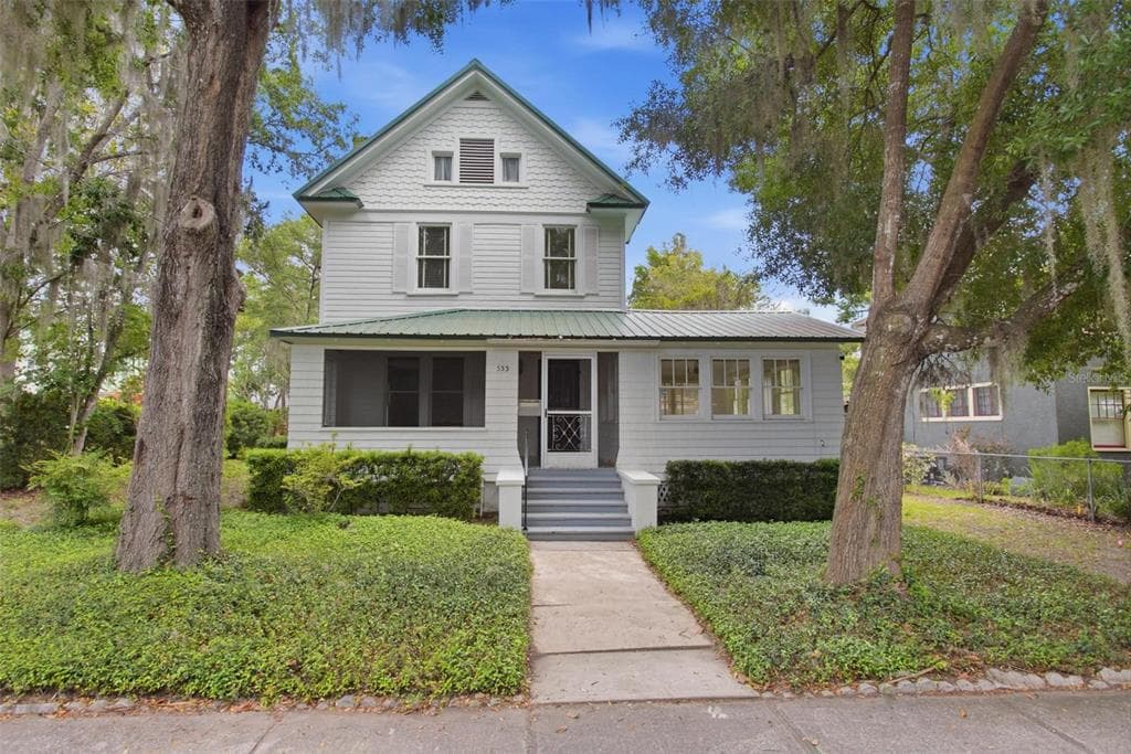 533 N SANS SOUCI AVENUE, DELAND, FL 32720