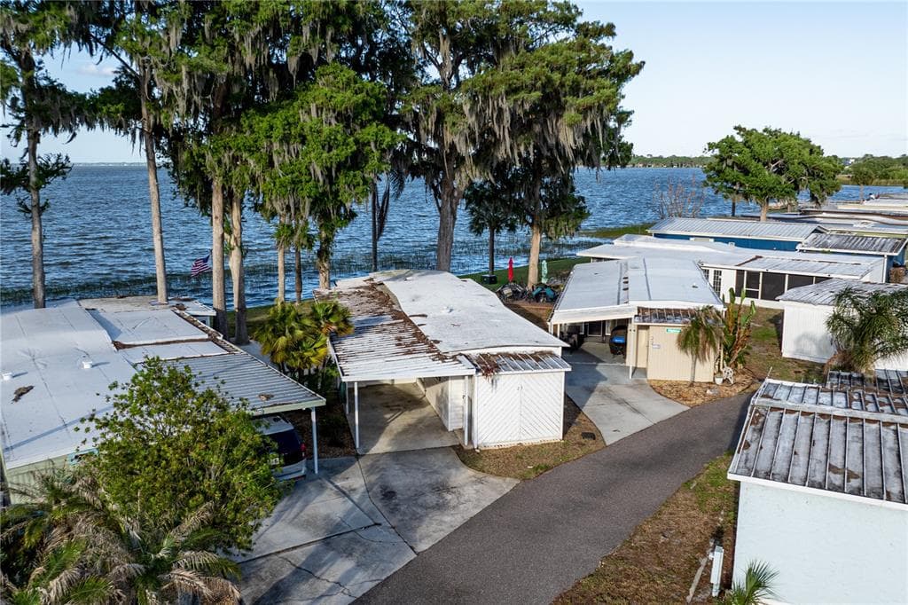 12315 US HIGHWAY 441 # 23, TAVARES, FL 32778