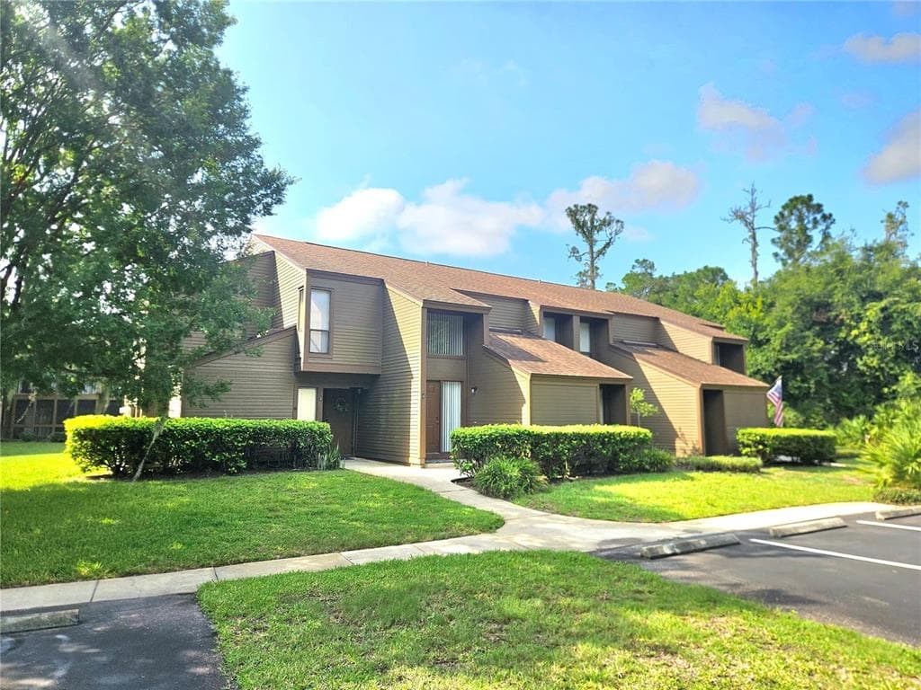 4 SHERBURY COURT # 4, PALM COAST, FL 32137
