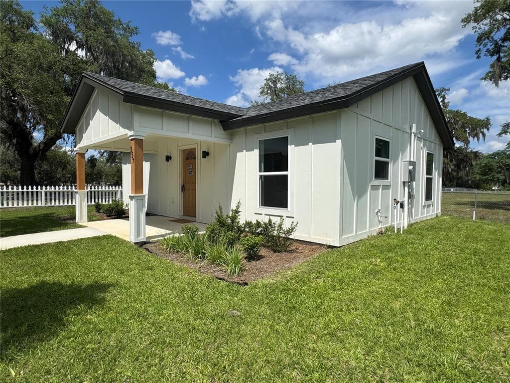 357 N MAIN AVENUE, GROVELAND, FL 34736