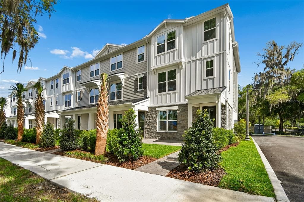 194 PASQUALA, OVIEDO, FL 32765