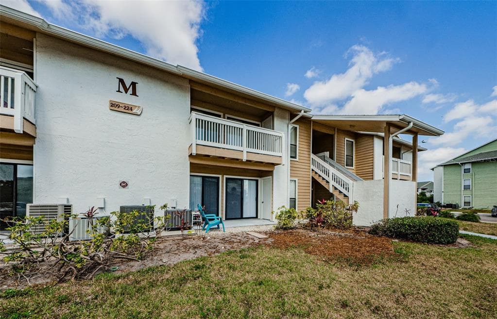 455 ALT 19 S # 214, PALM HARBOR, FL 34683