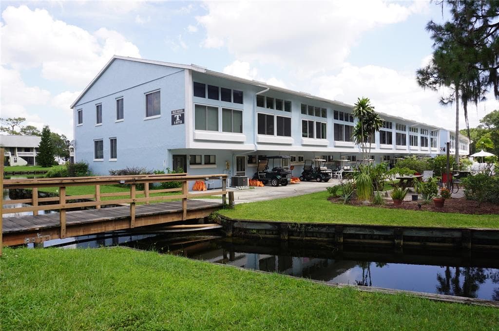 1873 MAZO MANOR # 5, LUTZ, FL 33558