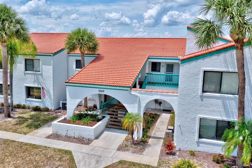 5369 CASABLANCA CIRCLE # K24, SEBRING, FL 33870
