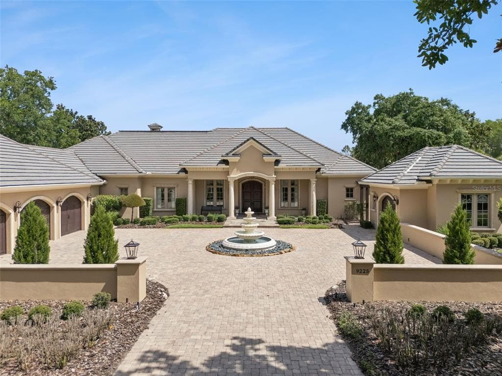 9225 BEVINGTON LANE, ORLANDO, FL 32827