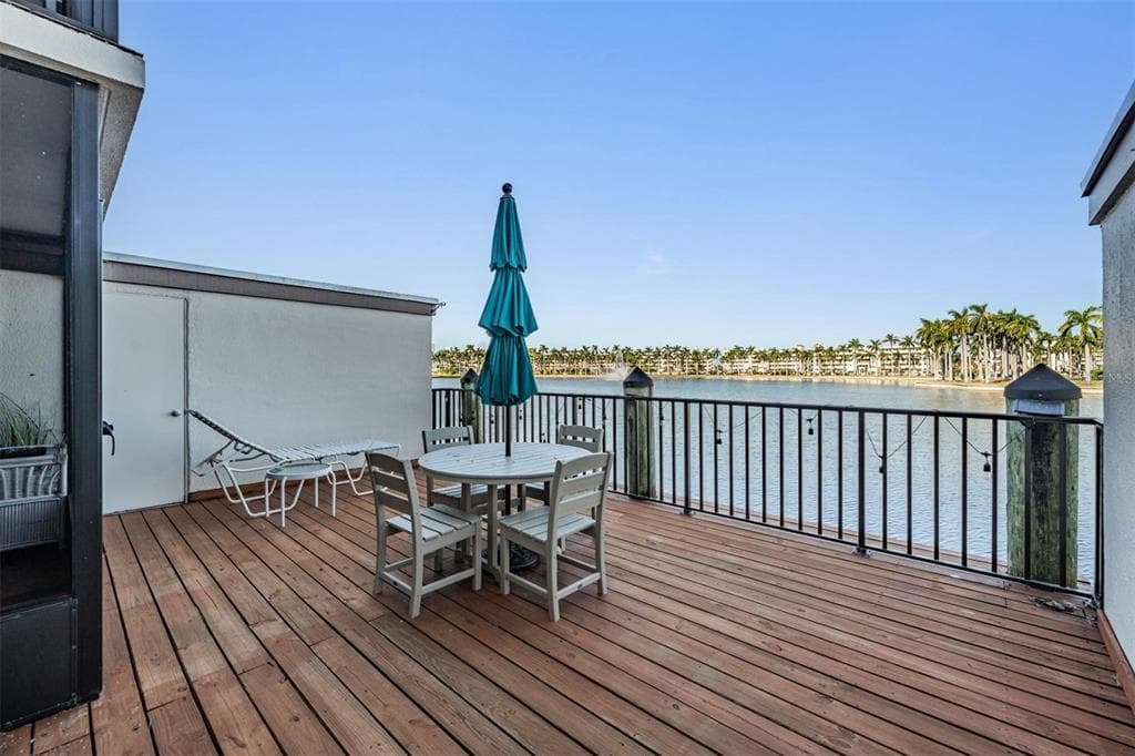 6294 BAHIA DEL MAR CIRCLE # 107, ST PETERSBURG, FL 33715