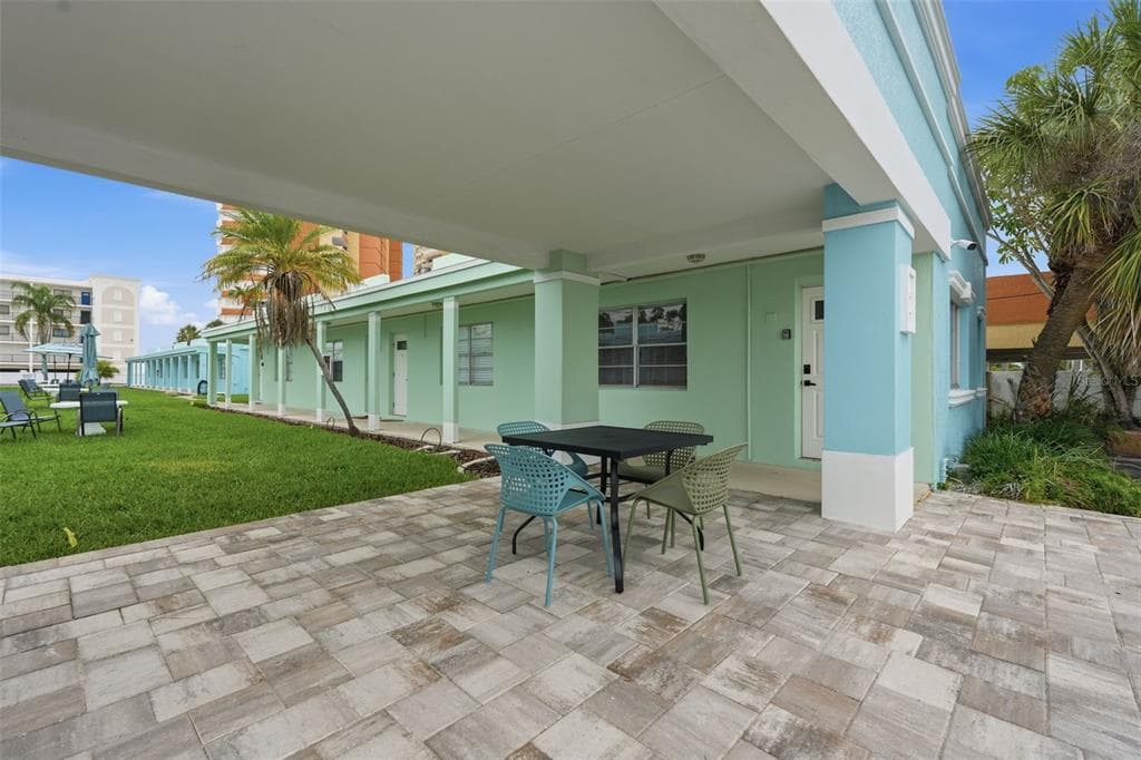 17880 GULF BOULEVARD # 2, ST PETERSBURG, FL 33708