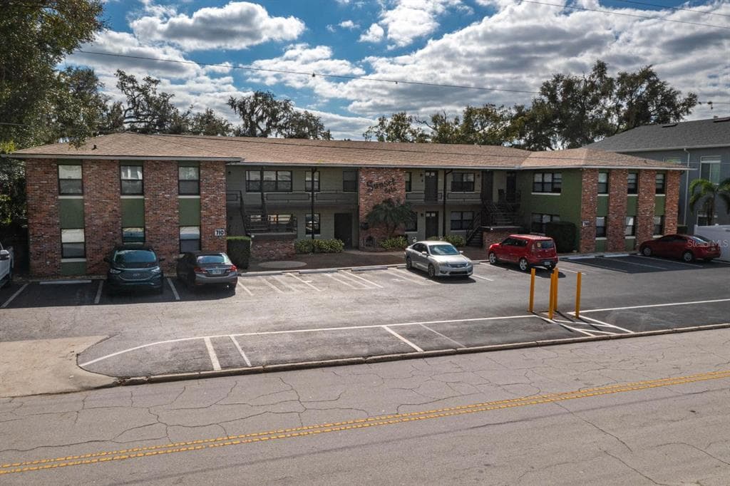 710 AVENUE C SW # 4A, WINTER HAVEN, FL 33880