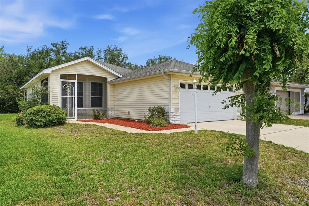 4962 RAINBOW TROUT ROAD, TAVARES, FL 32778
