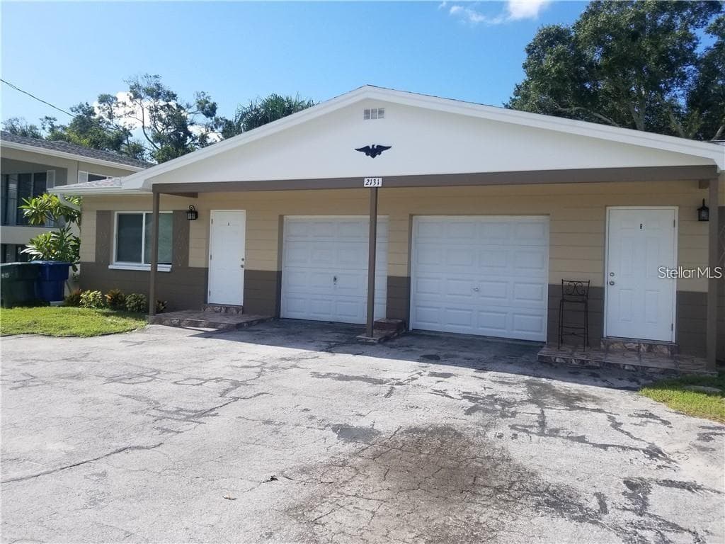 2131 W BAY DRIVE # B, LARGO, FL 33770
