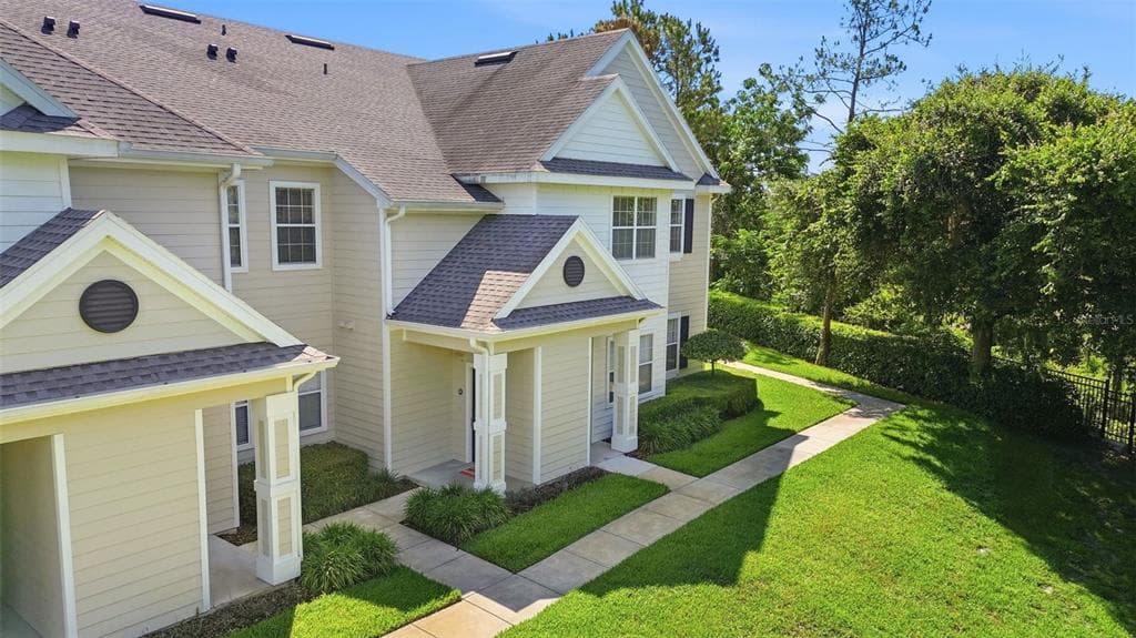 330 SOUTHERN PECAN CIRCLE # 205, WINTER GARDEN, FL 34787