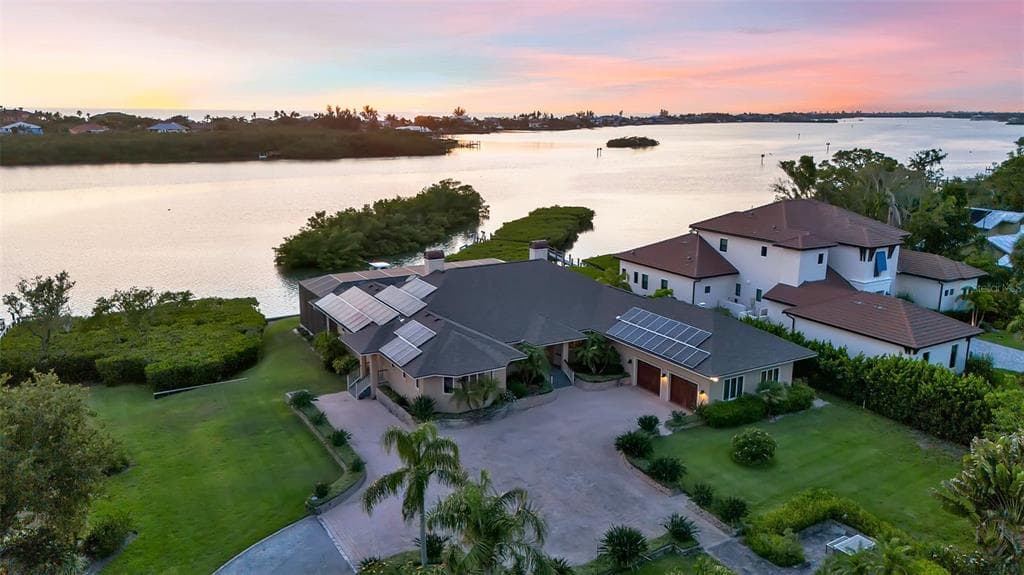 612 LAUREL ROAD W, NOKOMIS, FL 34275