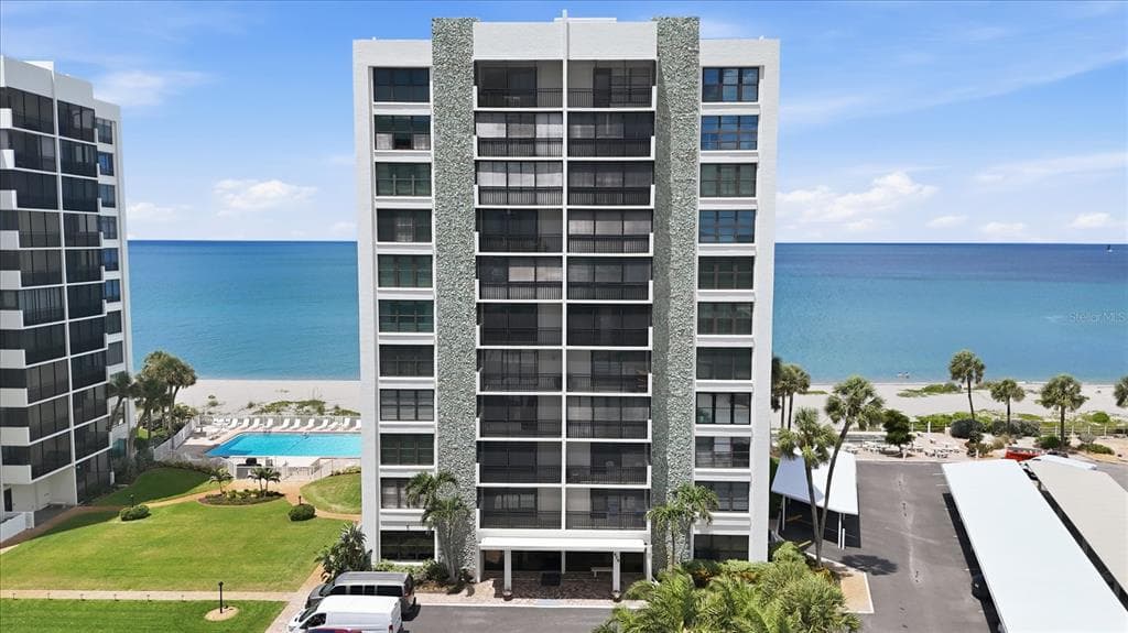 629 ALHAMBRA ROAD # 702, VENICE, FL 34285