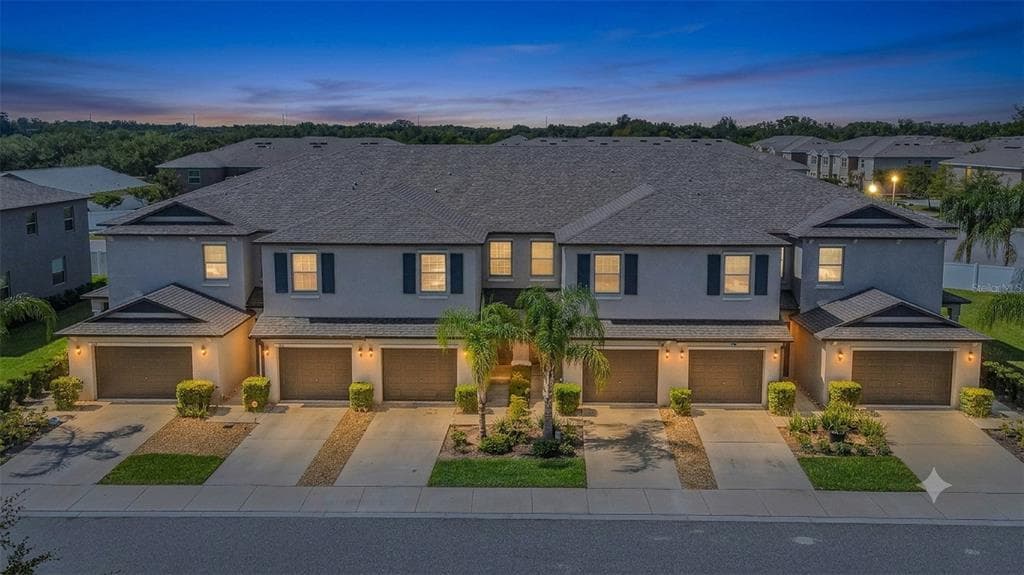 817 ROYAL EMPRESS DRIVE, RUSKIN, FL 33570