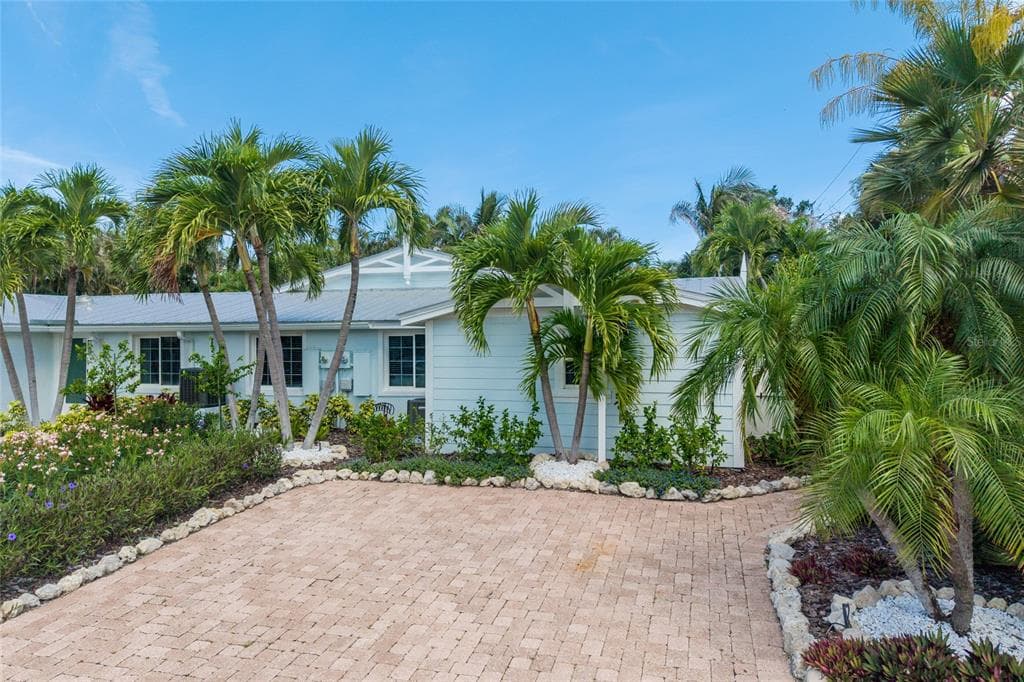 324 64TH STREET, HOLMES BEACH, FL 34217