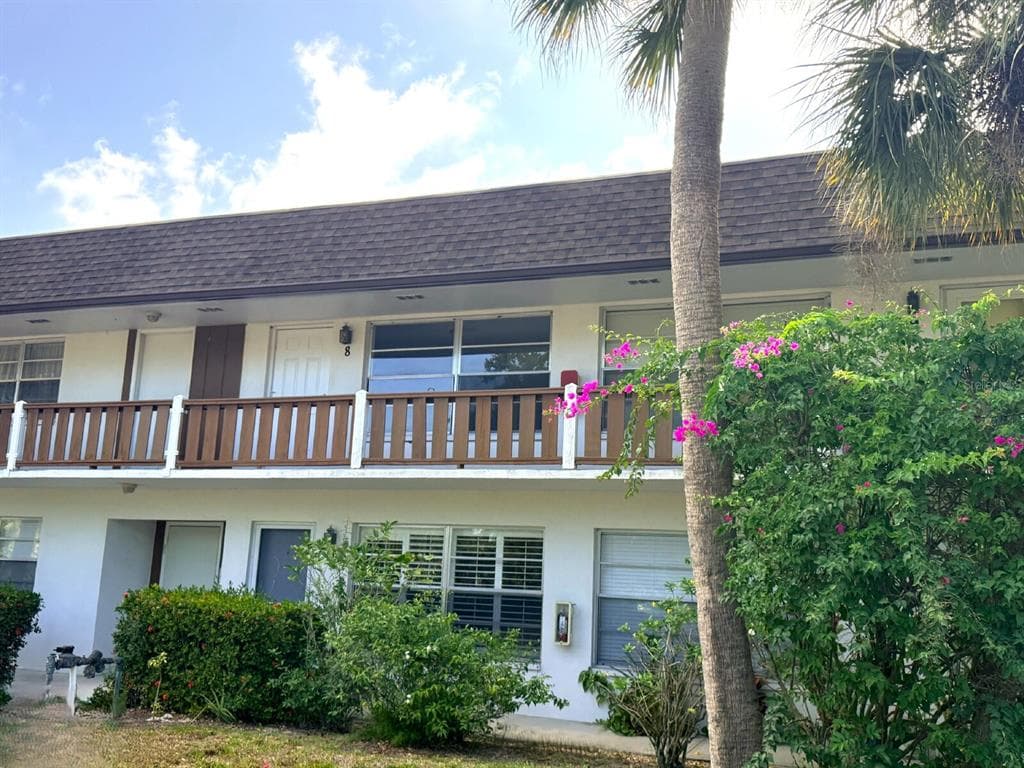 2 QUAILS RUN BOULEVARD # 8, ENGLEWOOD, FL 34223