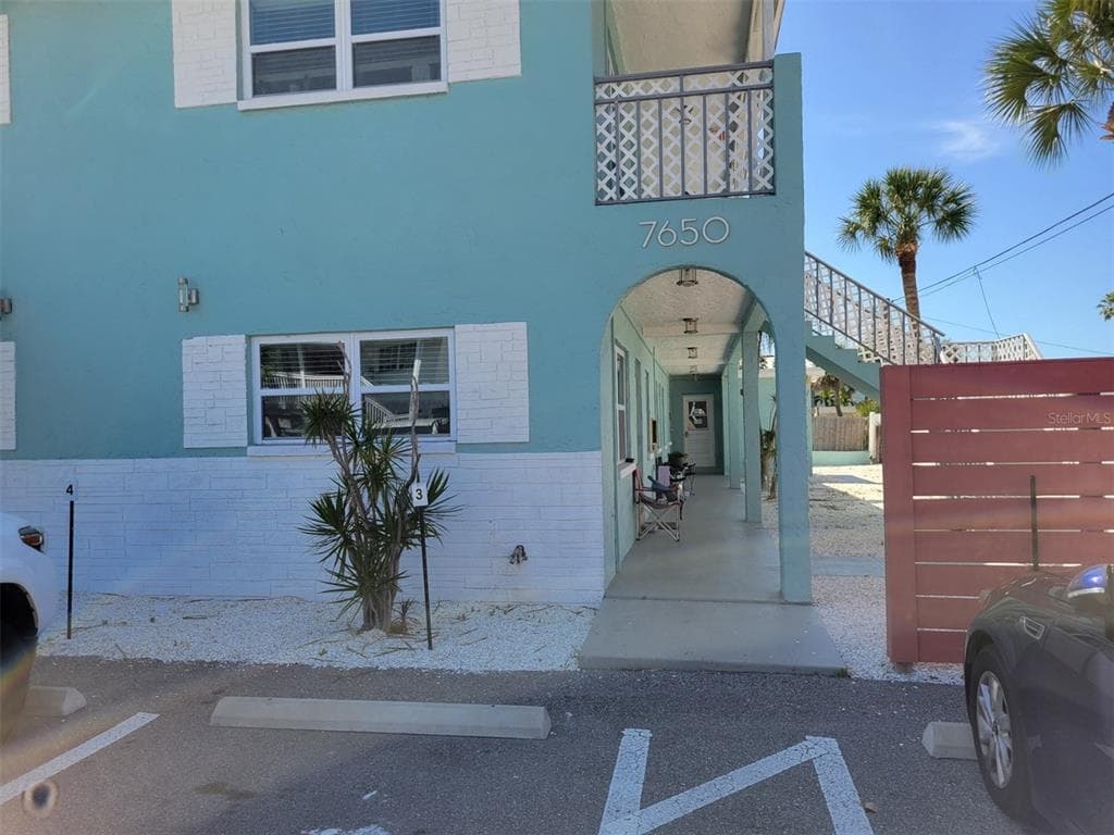 7650 COQUINA WAY # 3, ST PETE BEACH, FL 33706