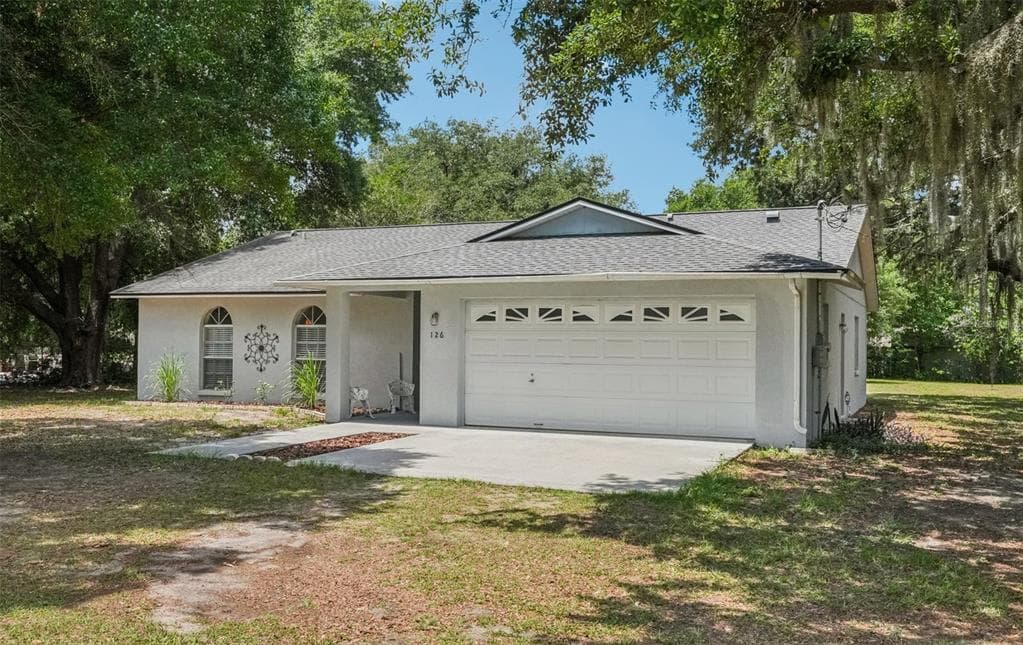 126 S SAINT CLOUD AVENUE, VALRICO, FL 33594