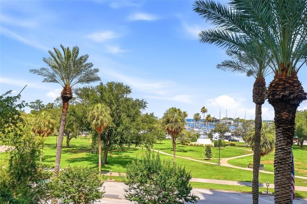 100 BEACH DRIVE NE # 301, ST PETERSBURG, FL 33701