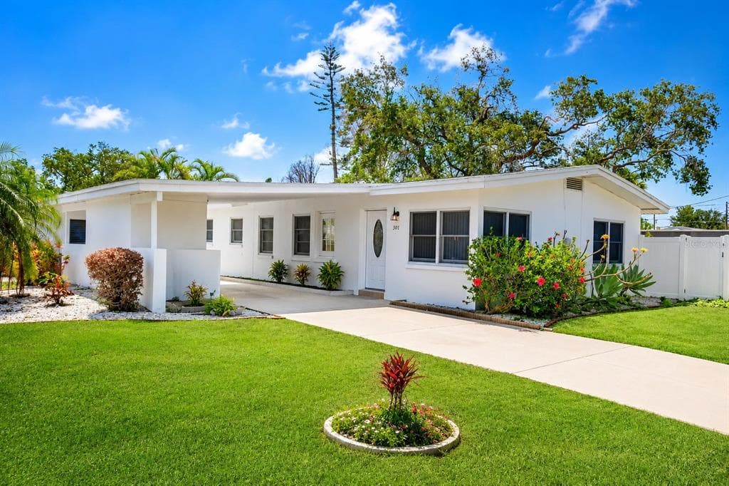 301 41ST AVENUE, ST PETE BEACH, FL 33706