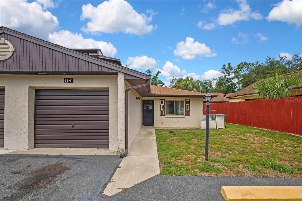 63 DOUGLAS STREET # 11, HOMOSASSA, FL 34446