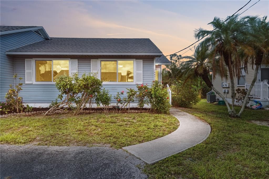 14431 WORTHWHILE ROAD, PORT CHARLOTTE, FL 33953