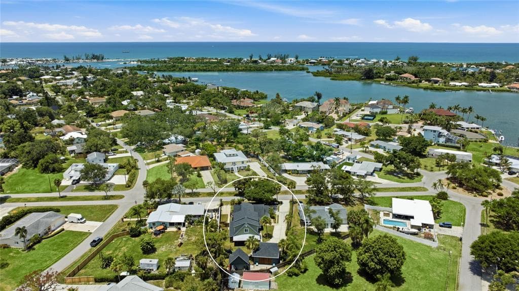 405 BAY POINT AVENUE, NOKOMIS, FL 34275