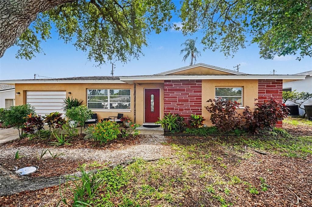 1251 OAKVIEW AVENUE, CLEARWATER, FL 33756
