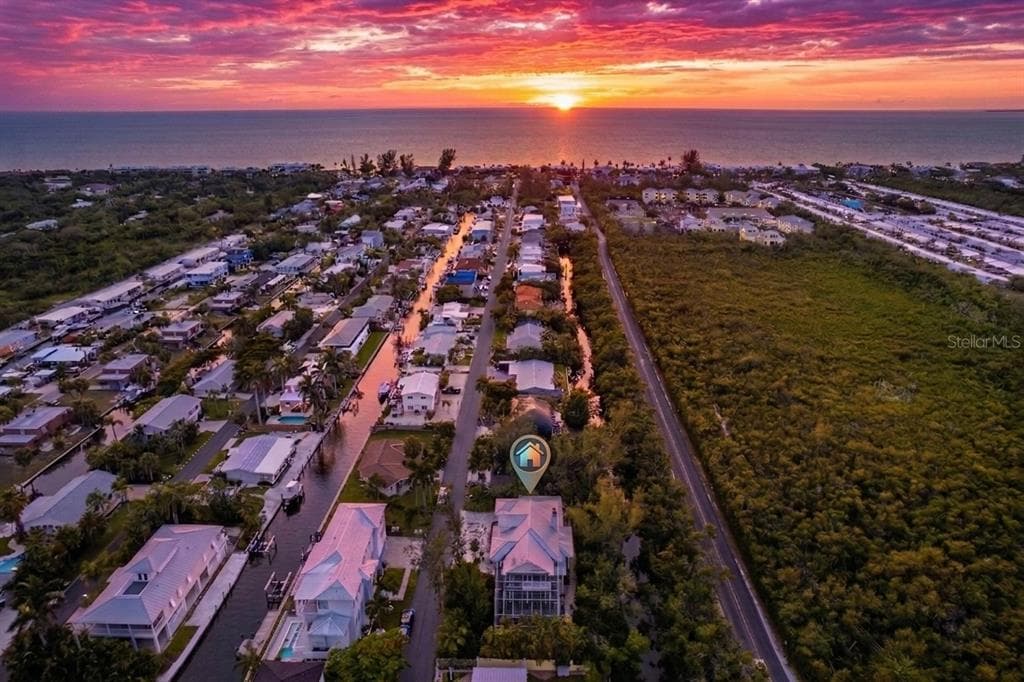 793 JUNGLE QUEEN WAY, LONGBOAT KEY, FL 34228