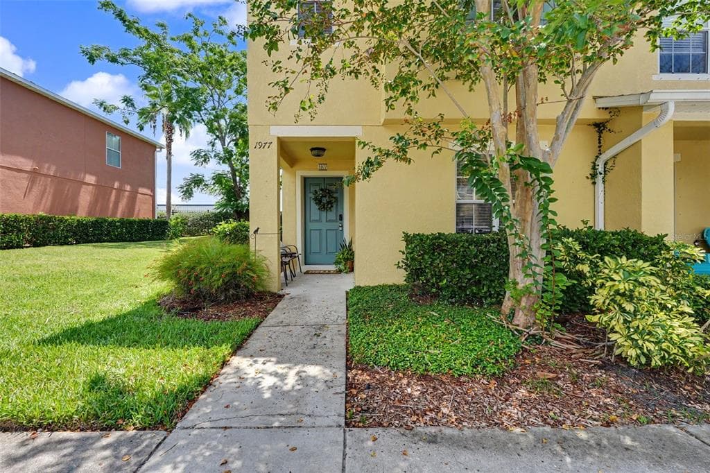 1977 SEARAY SHORE DRIVE, CLEARWATER, FL 33763