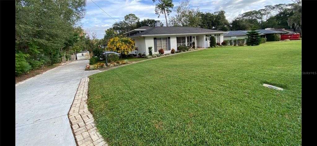 305 WHITE OAK DRIVE, ALTAMONTE SPRINGS, FL 32701