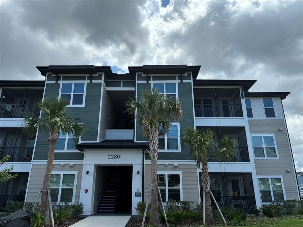 2280 WATERFALL COURT # 4-302, MOUNT DORA, FL 32757