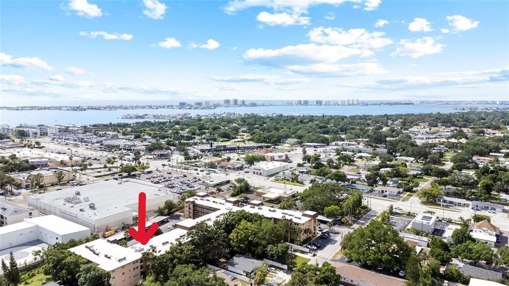 2525 W BAY DRIVE # D13, LARGO, FL 33770