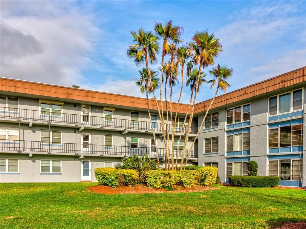 333 LAKE HOWARD DR NW # 314D, WINTER HAVEN, FL 33880