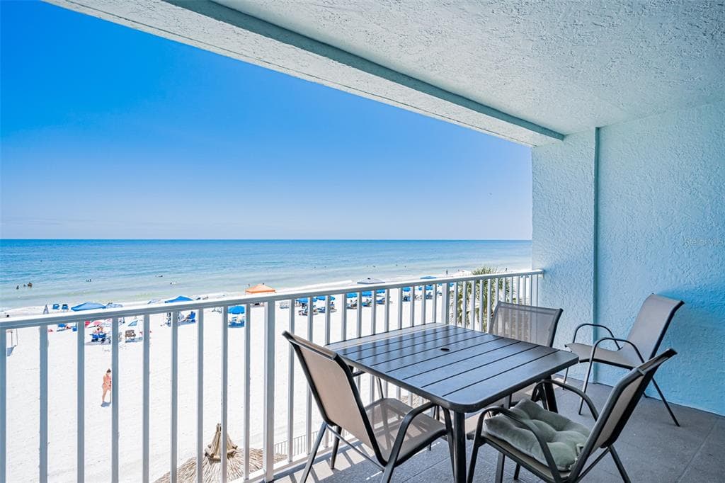 17200 GULF BOULEVARD # 202, NORTH REDINGTON BEACH, FL 33708