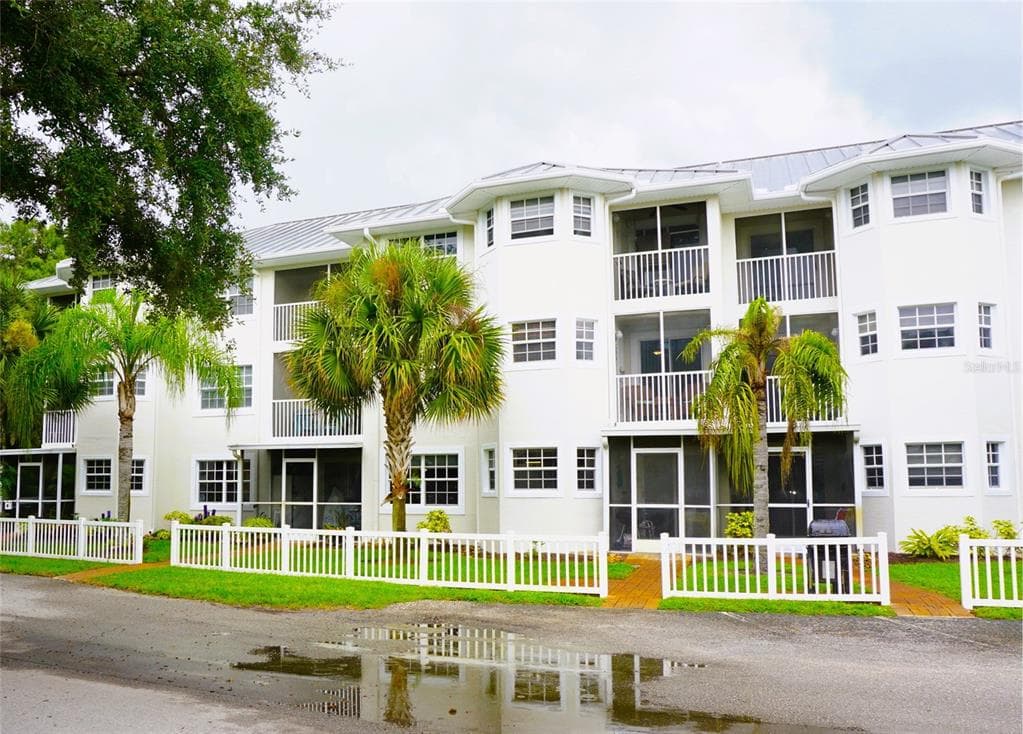 2077 WETLAND POINT # 1301, LUTZ, FL 33558