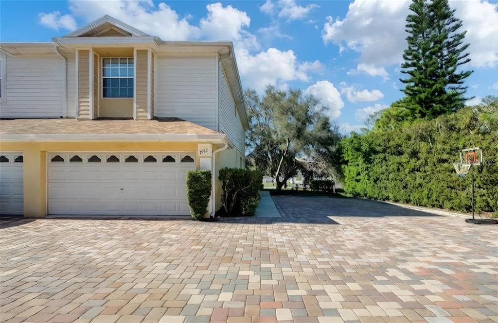 2982 ESTANCIA PLACE, CLEARWATER, FL 33761