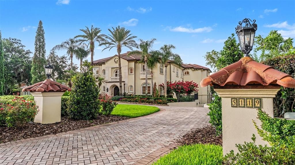5119 LAKE IN THE WOODS BOULEVARD, LAKELAND, FL 33813